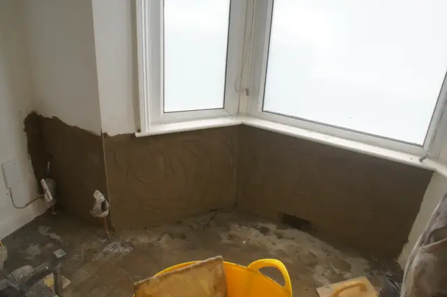 Render ruled flat around the bay