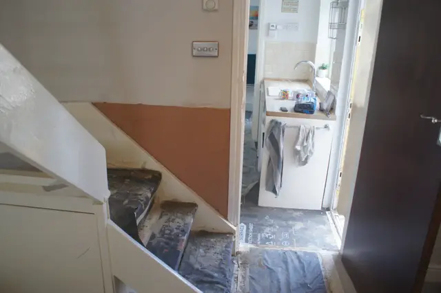 Staircase walls replastered after treatment